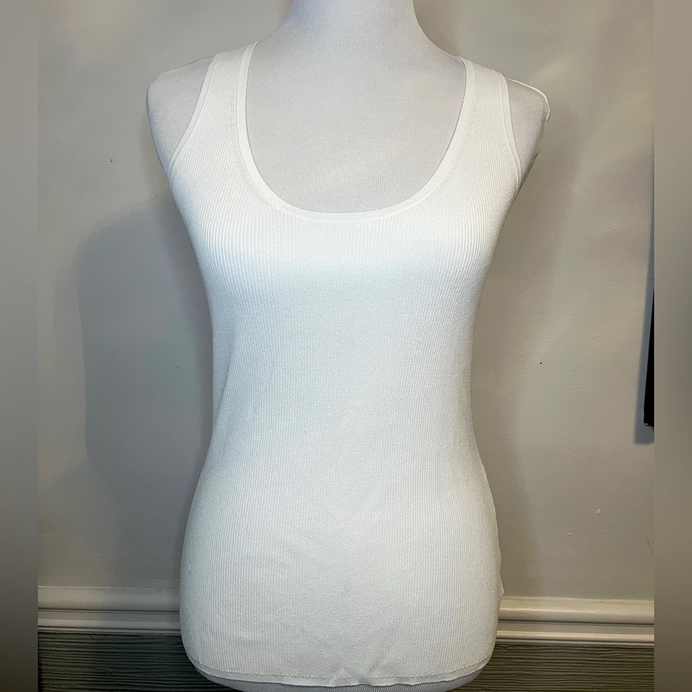 Ann Mashburn Ribbed Cream Tank Top - Size Small classic styling